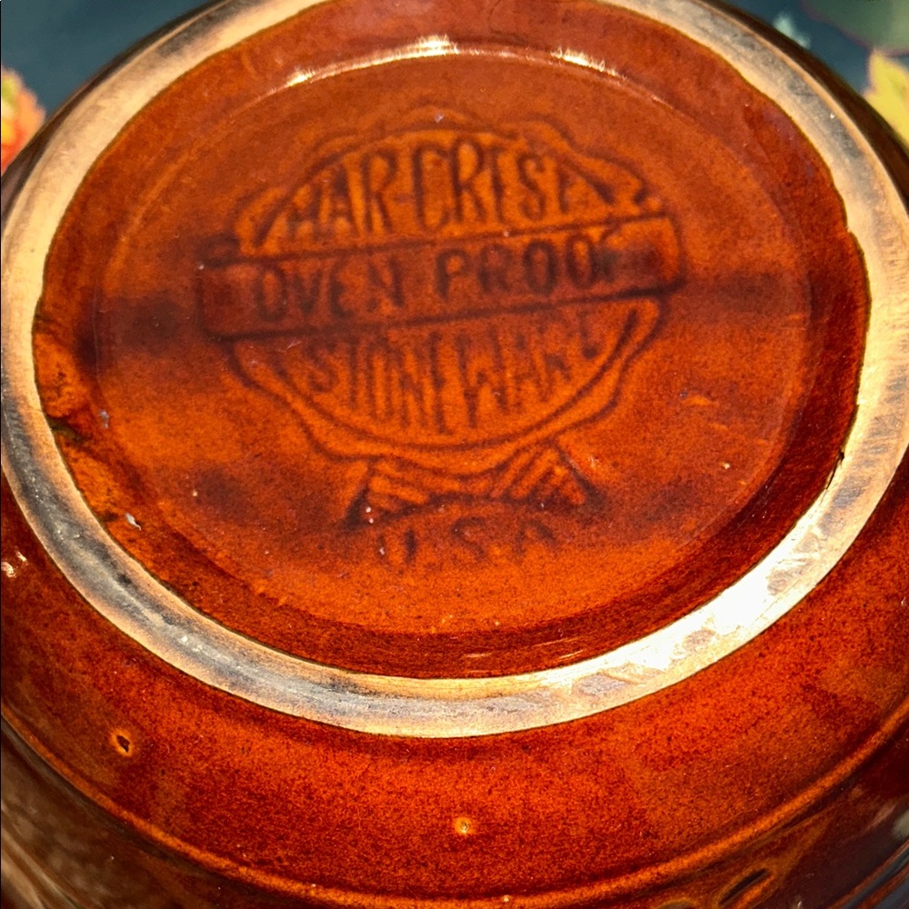 Marcrest Vintage old fashioned stoneware Dutch Oven Daisy and Dot pattern - Picture 8 of 12